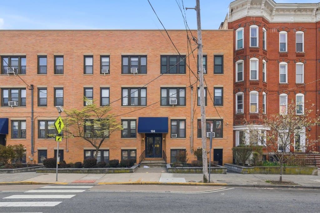 104 Palisade-201 Ave Unit B1, Jersey City