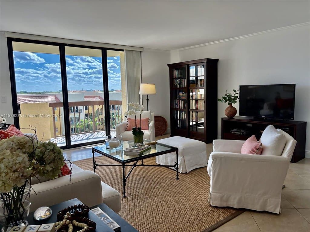 600 Biltmore Way Apt 718, Coral Gables