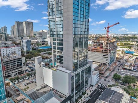 20 NE 11th St Apt 3205