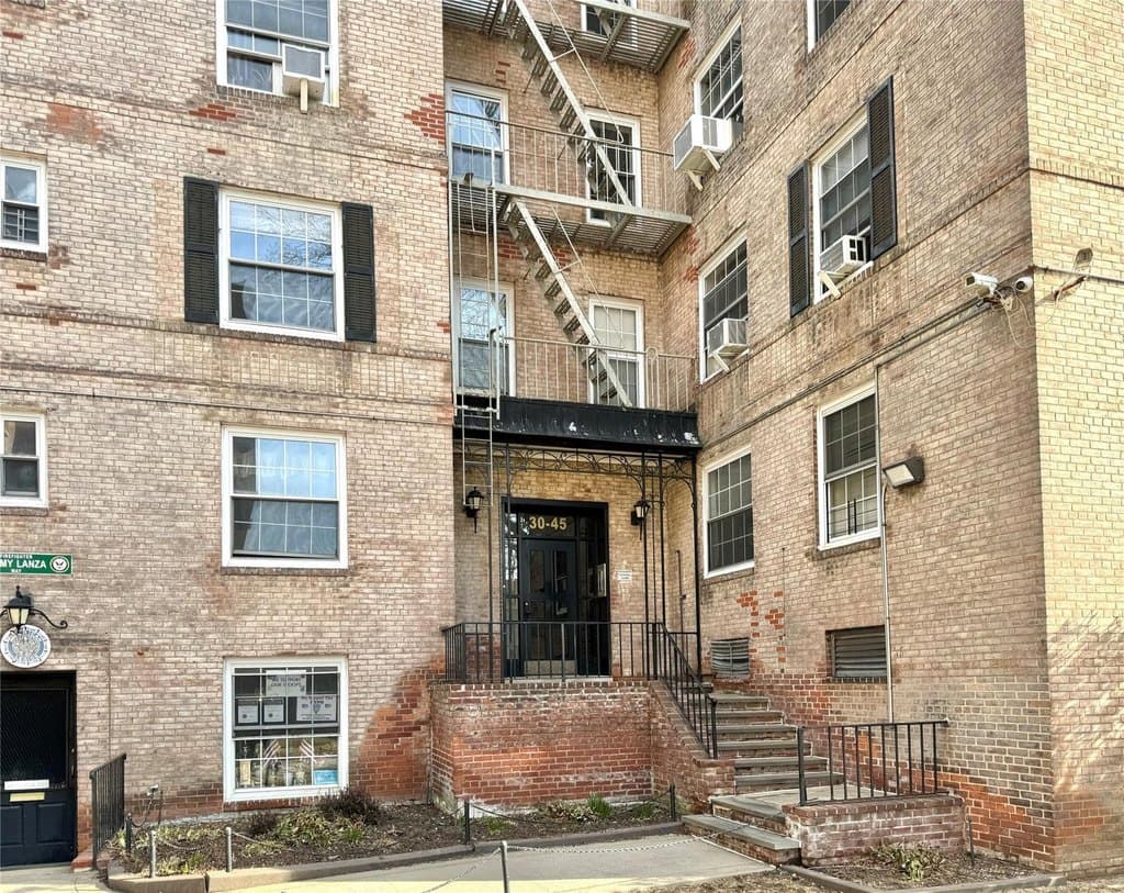 3045 Hobart St Apt 4H