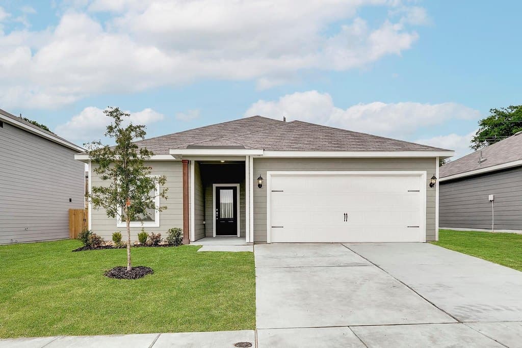 6356 Emerald Tree Ln