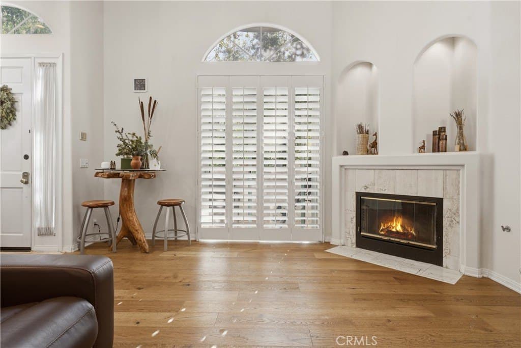 5340 Las Virgenes Rd Apt 11, Calabasas