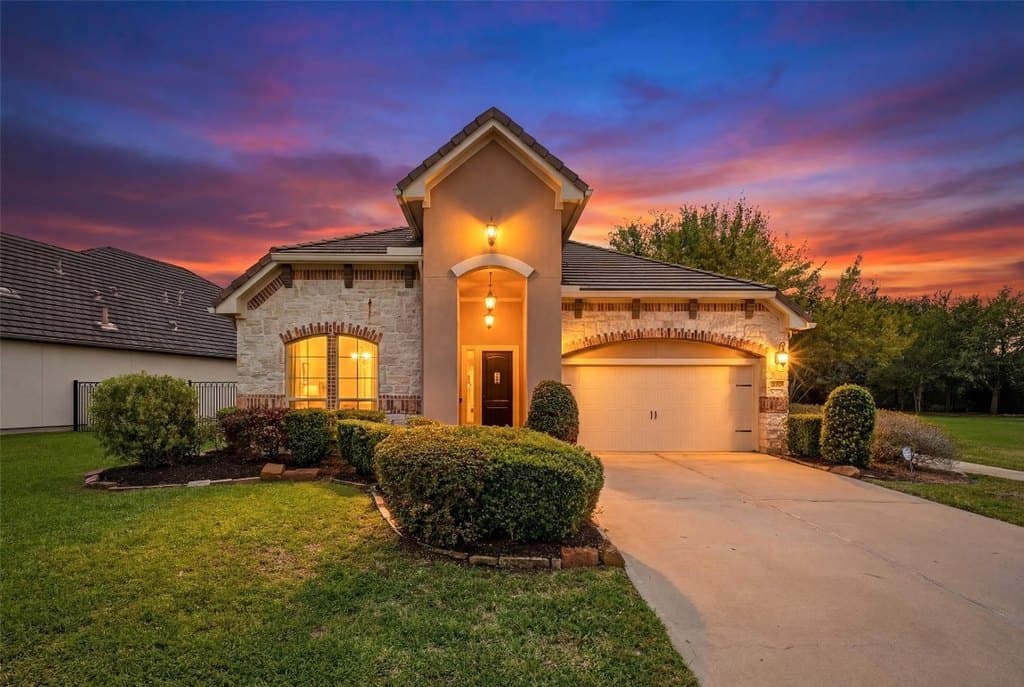 4914 Fairford Dr, Sugar Land