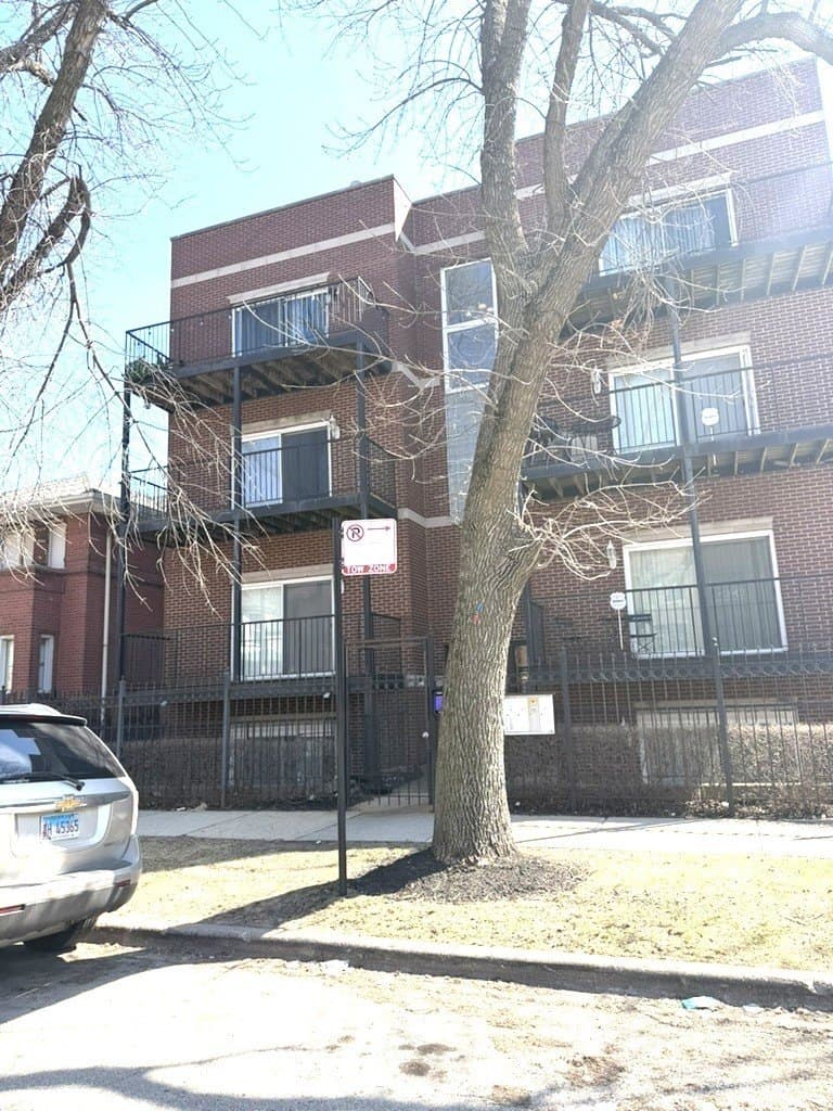 2651 E 74th St Apt 201