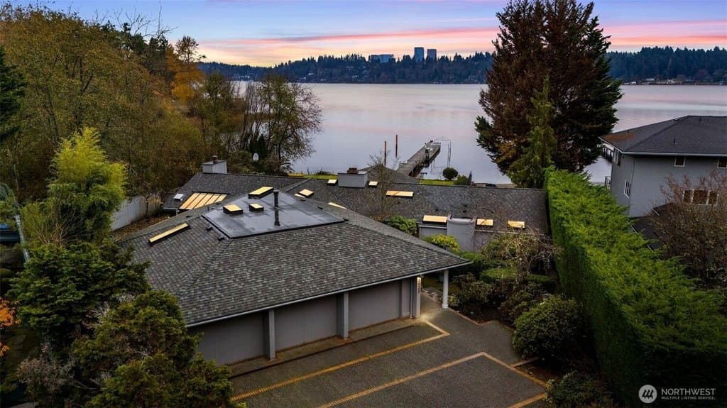 8428 N Mercer Way, Mercer Island