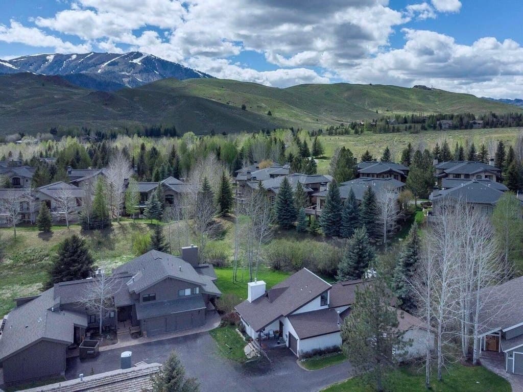 114 Syringa Dr, Sun Valley