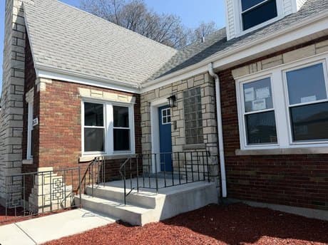 8631 S Constance Ave