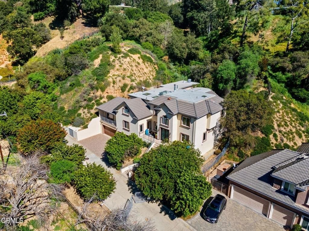 3263 New York Dr, Pasadena