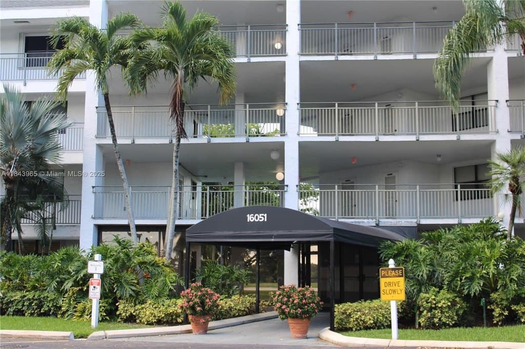 16051 Blatt Blvd Apt 106, Weston