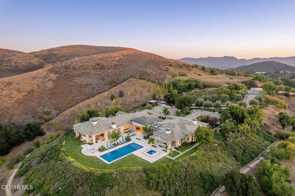 1300 Woodland Grove Ct, Westlake Village