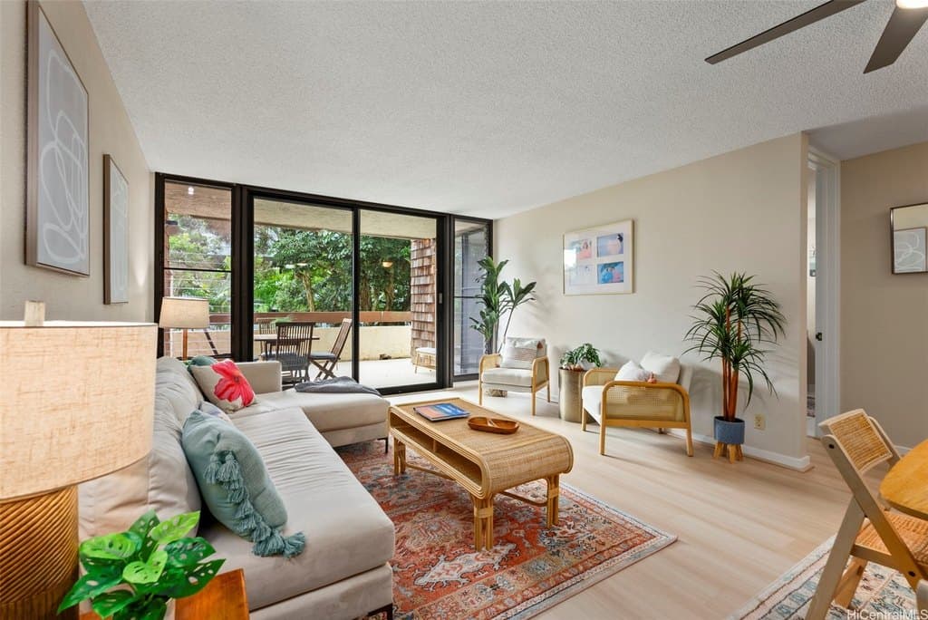 1015 Aoloa Pl Apt 247, Kailua