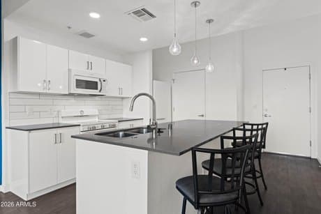 1130 N 2nd St Apt 210