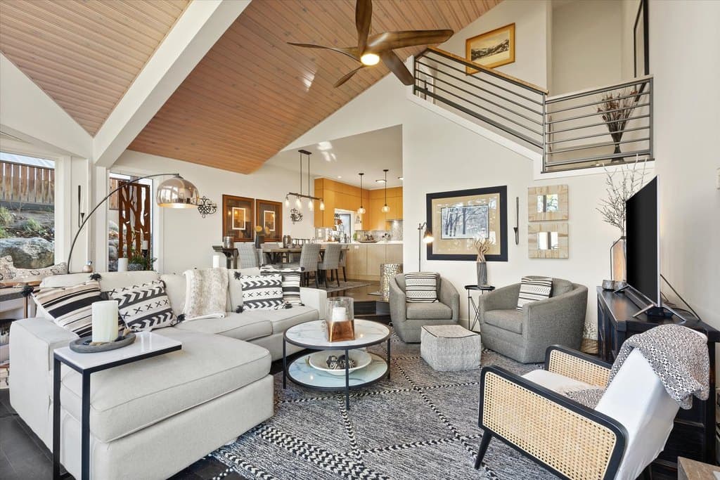 1877 Highland Way, Steamboat Springs