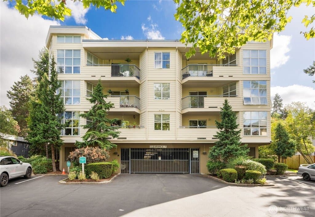 424 102nd Ave SE Apt 108, Bellevue