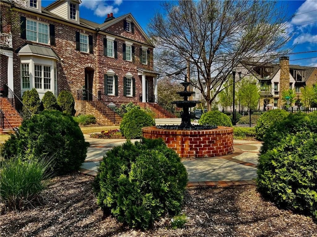 260 Rose Garden Ln, Alpharetta