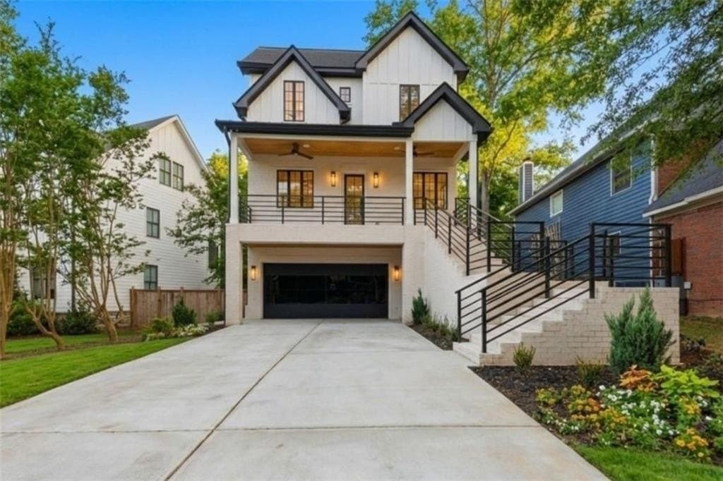 1385 Sylvan Cir NE, Brookhaven