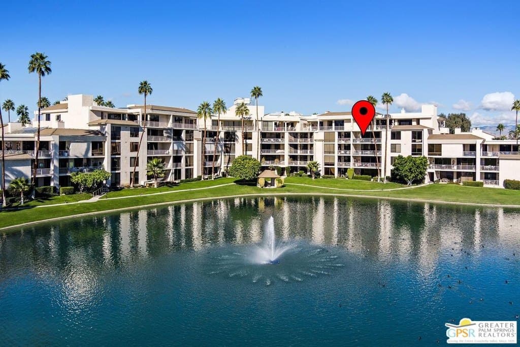 910 Island Dr Apt 401, Rancho Mirage