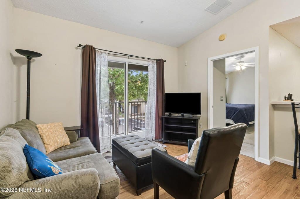 6075 Maggies Cir Unit 113, Jacksonville