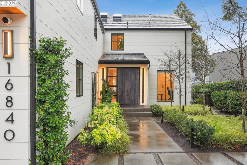 16840 Alder Cir, Lake Oswego