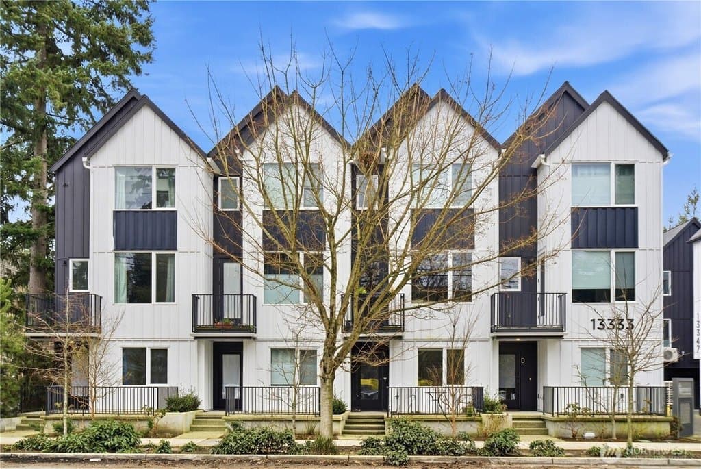 13333 Greenwood Ave N Unit A