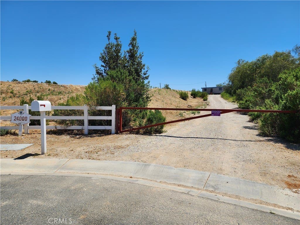 24000 Hidden Ridge Rd, Hidden Hills