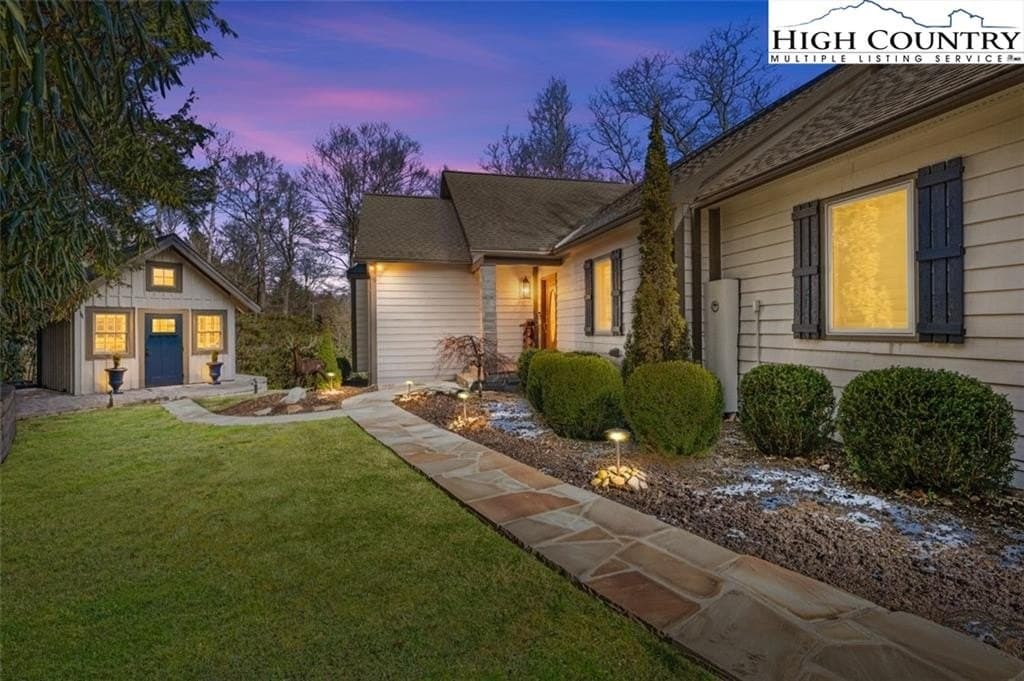 129 Valley View Rd, Blowing Rock