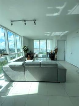 1871 NW S River Dr Unit 903