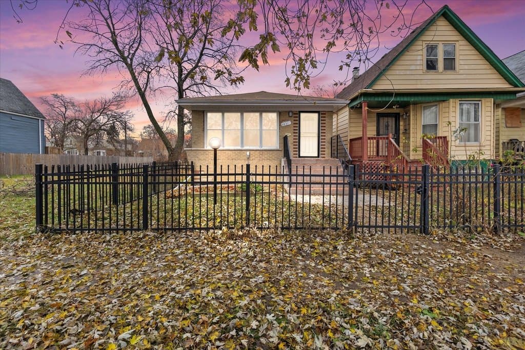 6831 S Winchester Ave