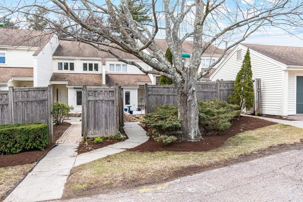 545 S Prospect St Unit 35, Burlington