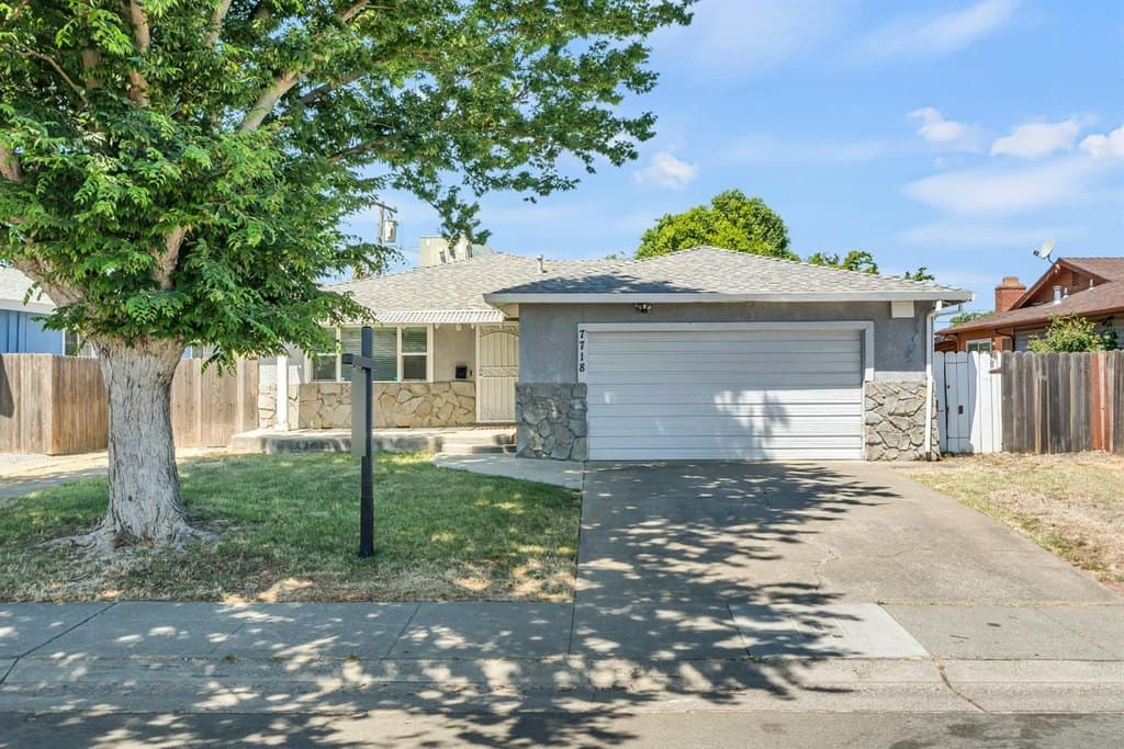 7718 Laurie Way, Sacramento