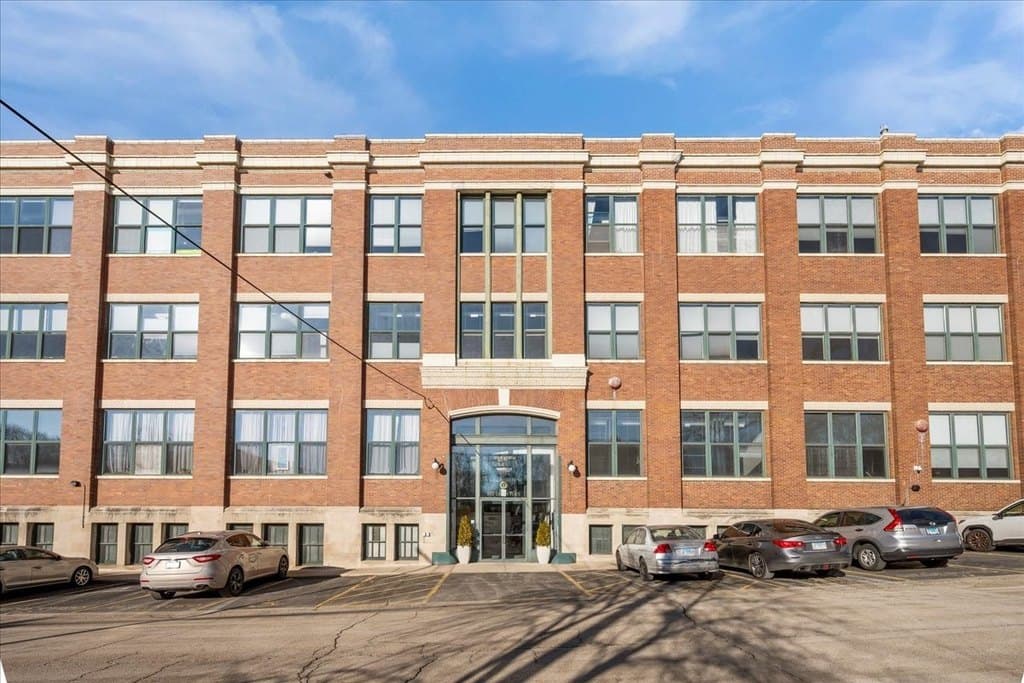 601 Linden Pl Apt 119, Evanston