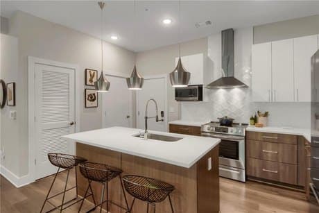 112 Rogers St NE Apt 305