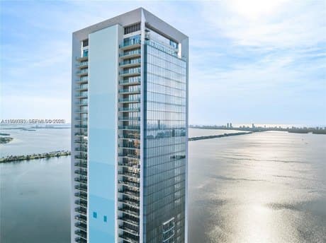 700 NE 26th Ter Unit 804