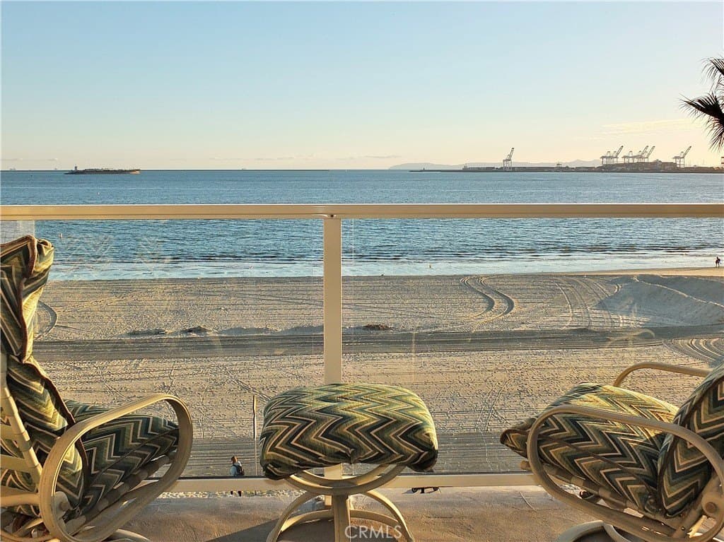 1700 Bluff Pl Unit 1, Long Beach