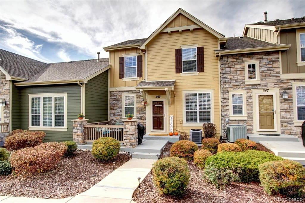 563 Lost Valley Pt, Castle Rock