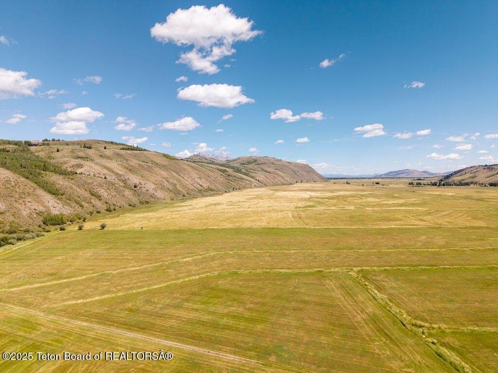 2100 N Spring Gulch, Jackson