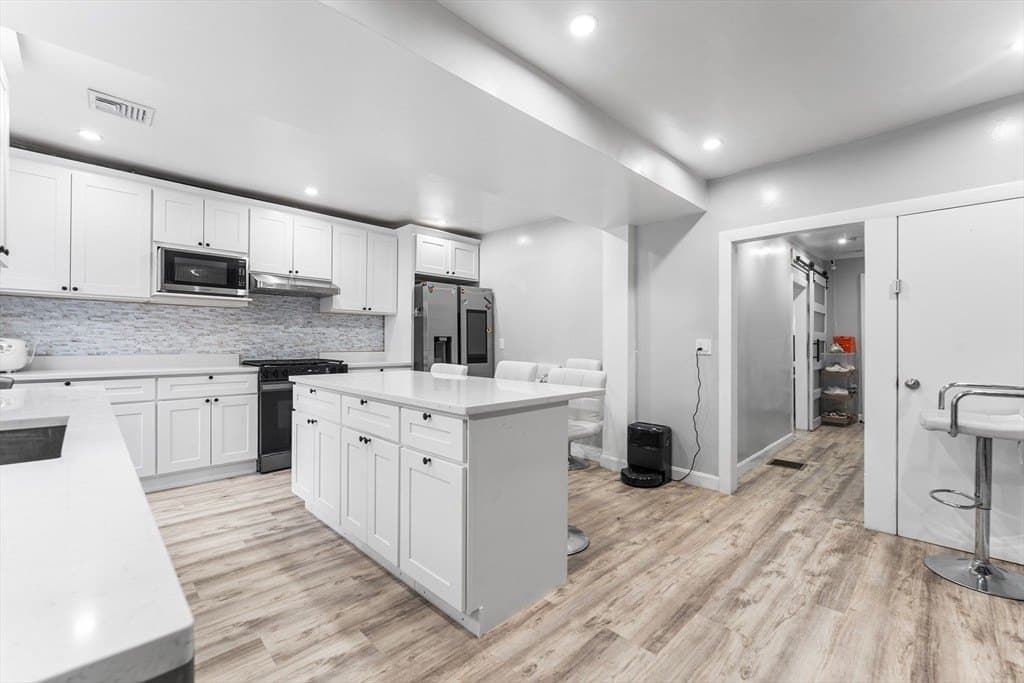 74 Leonard St, Boston