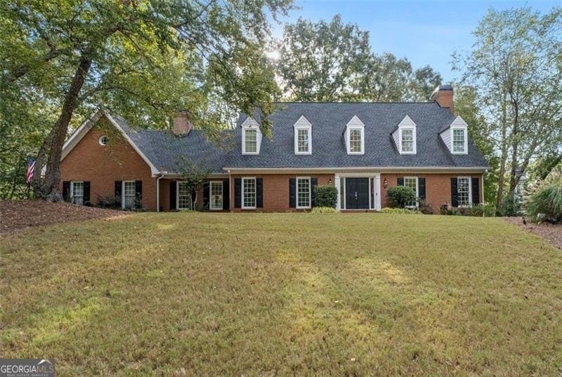 8705 River Bluff Ln, Roswell