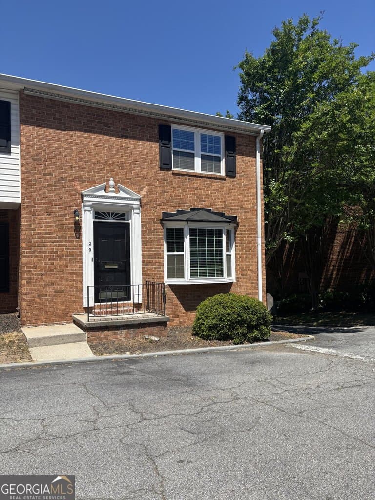 6520 Roswell Rd Unit 29