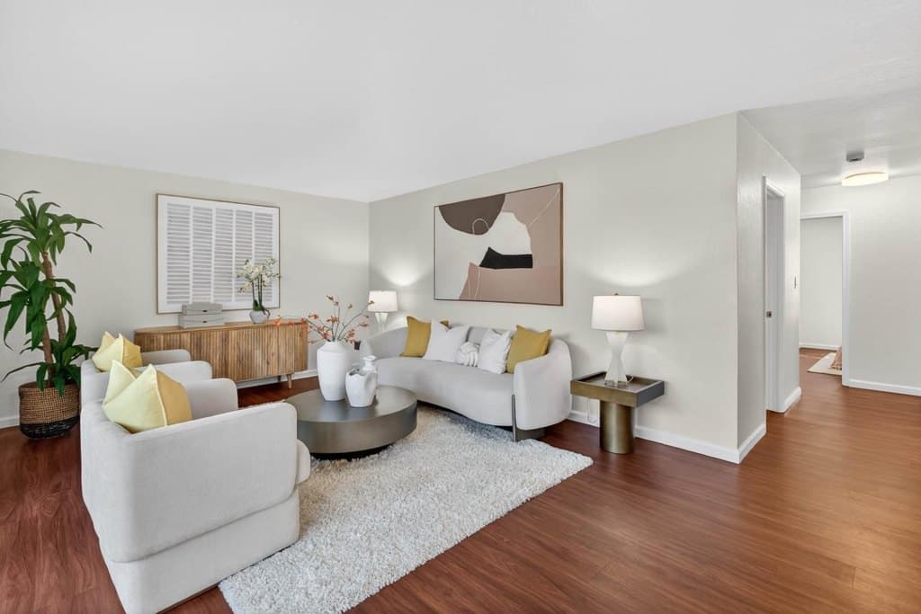 2755 Country Dr Apt 136, Fremont