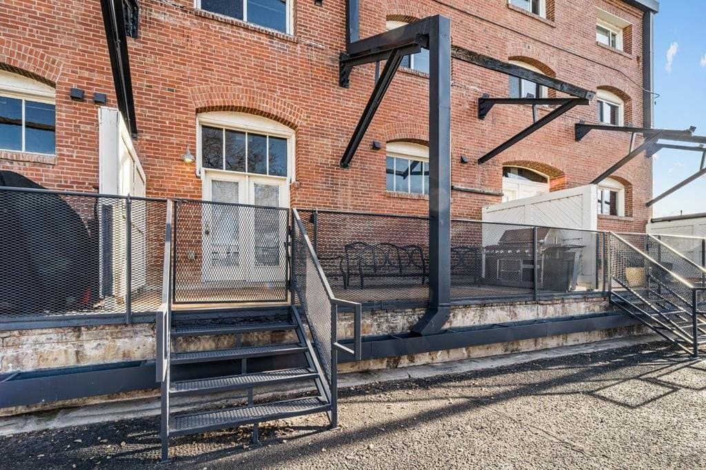 201 Lamkin St Apt 104