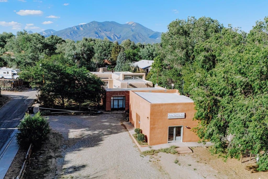 107 Morada Ln, Taos