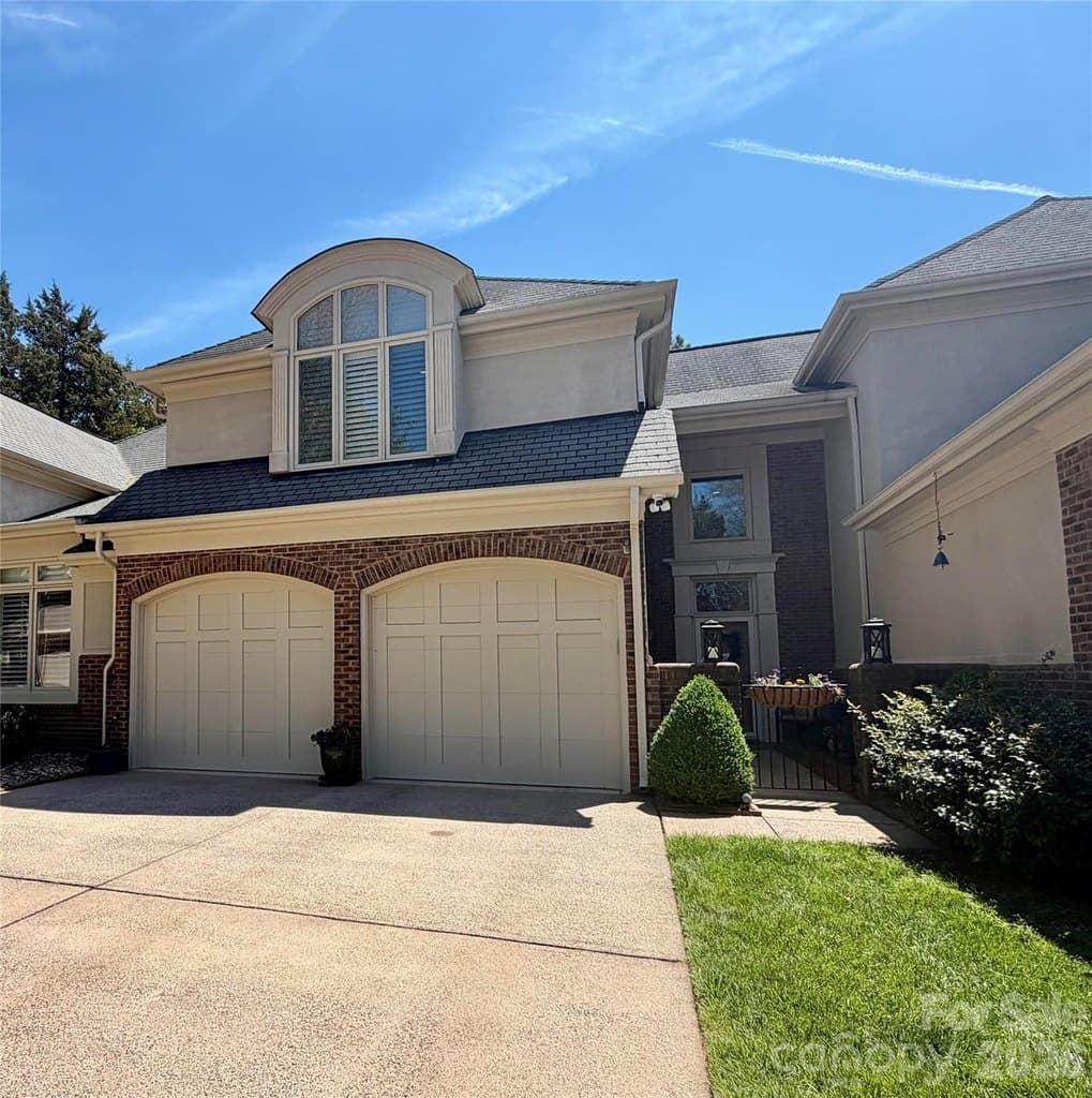 8964 Challis Hill Ln, Charlotte