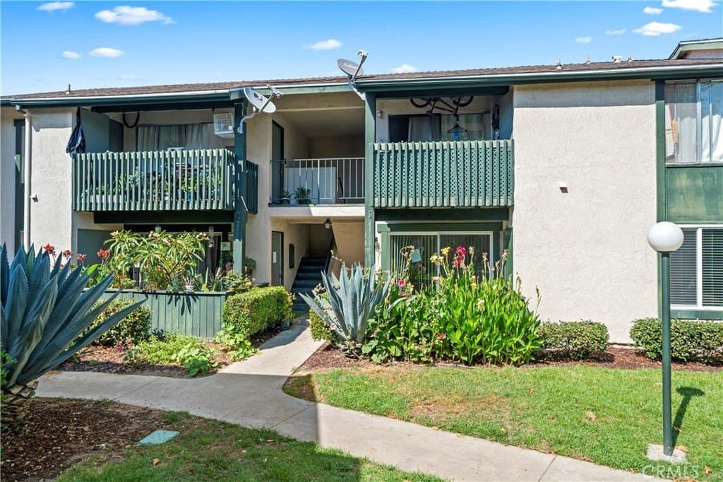 23214 Orange Ave Apt 7, Lake Forest