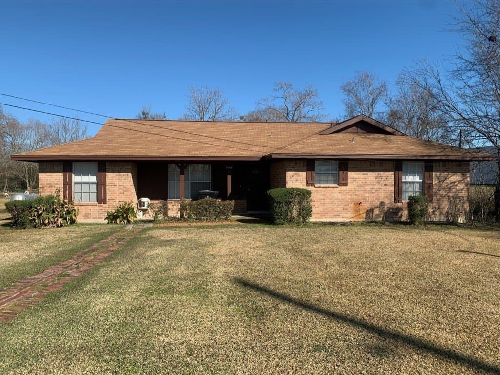 15202 Old Richmond Rd, Sugar Land