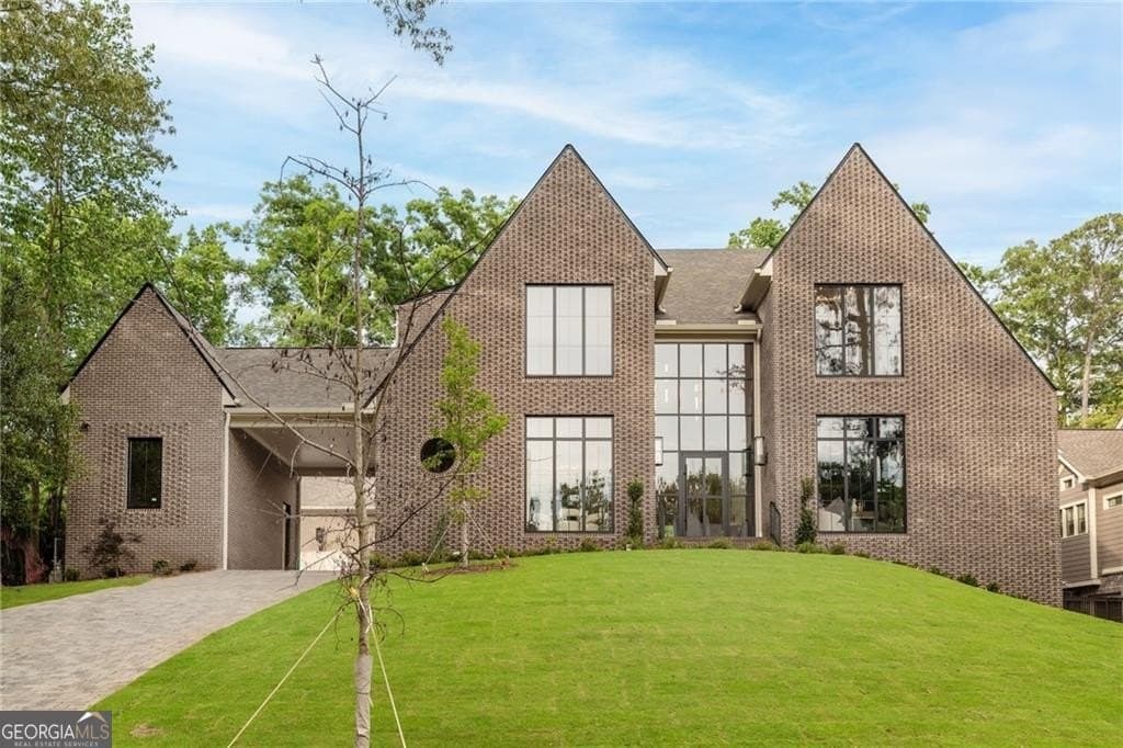 3157 Woodrow Way NE, Brookhaven