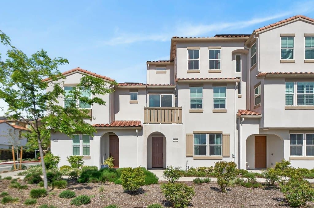 2937 Nimes Ln, Sacramento