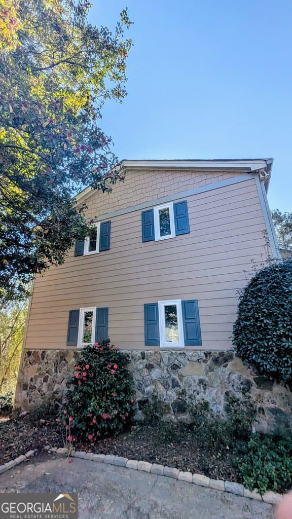 145 Kinross Ct, Roswell