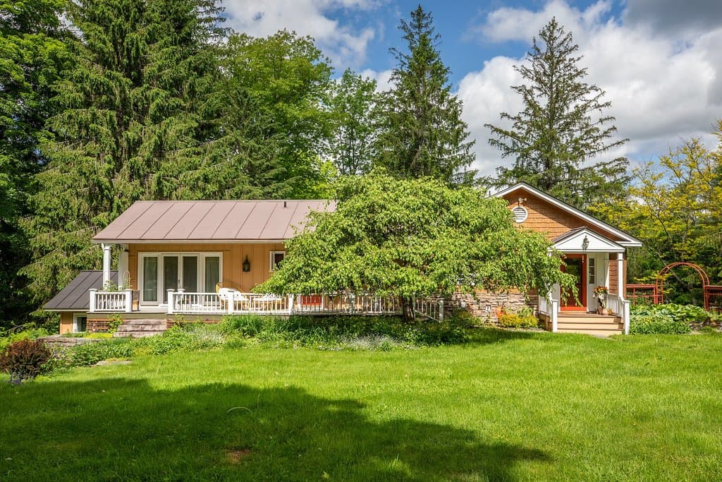 509 Church Hill Rd, Woodstock