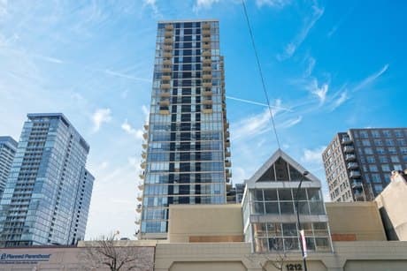 1212 N LA Salle Dr Apt 1206